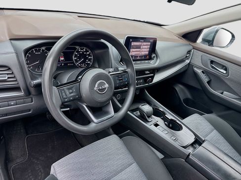 Used 2023 Nissan Rogue SV FWD image 7