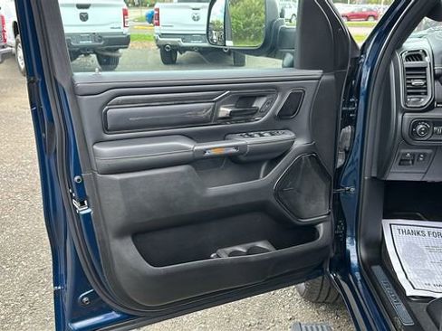 Used 2024 RAM 1500 Limited AWD/4WD image 8
