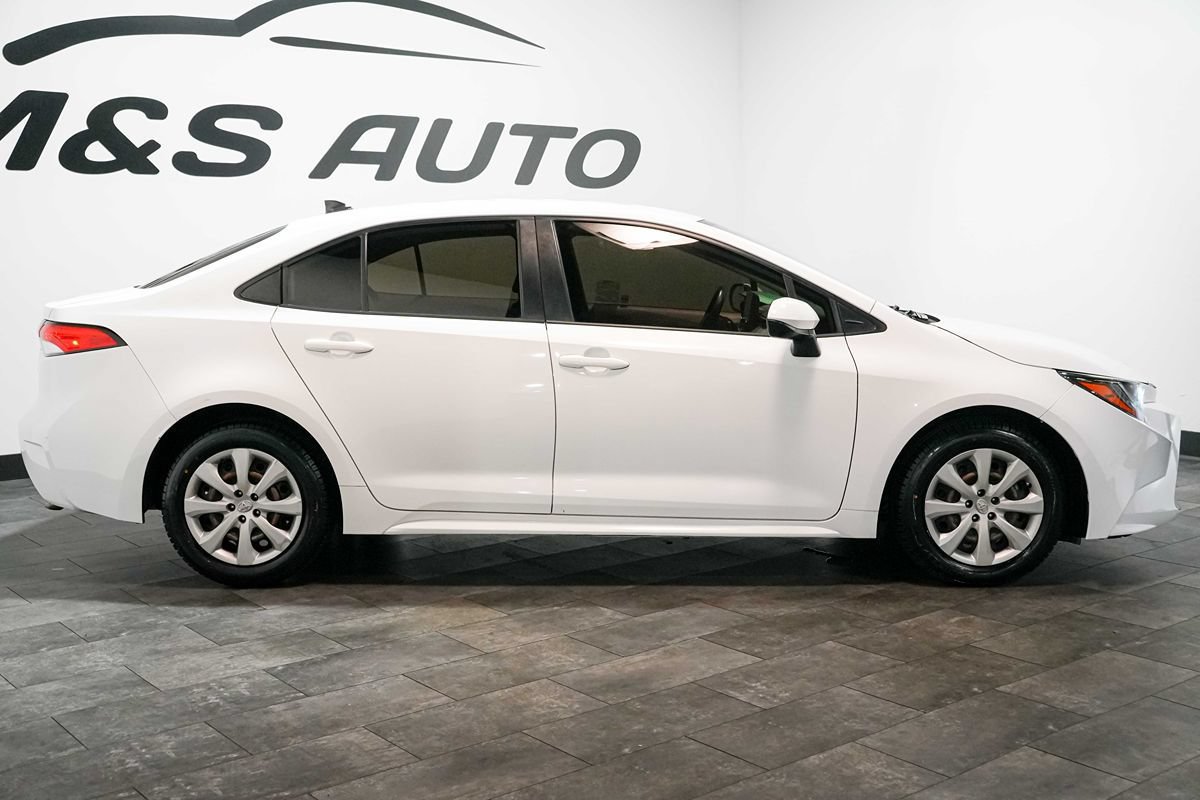 Used 2022 Toyota Corolla LE FWD image 8