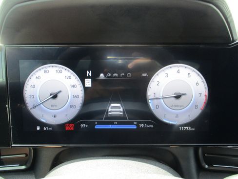 Used 2025 Hyundai Elantra N FWD image 16