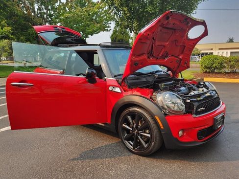 Used 2013 MINI Cooper S w/ Sport Pkg FWD image 28