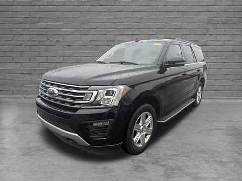 Used 2020 Ford Expedition XLT w/ Equipment Group 202A AWD/4WD image 18