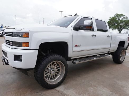 Used 2017 Chevrolet Silverado 2500 LTZ w/ Duramax Plus Package image 3