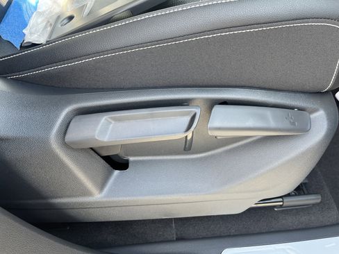 New 2026 Volkswagen Atlas SE image 16