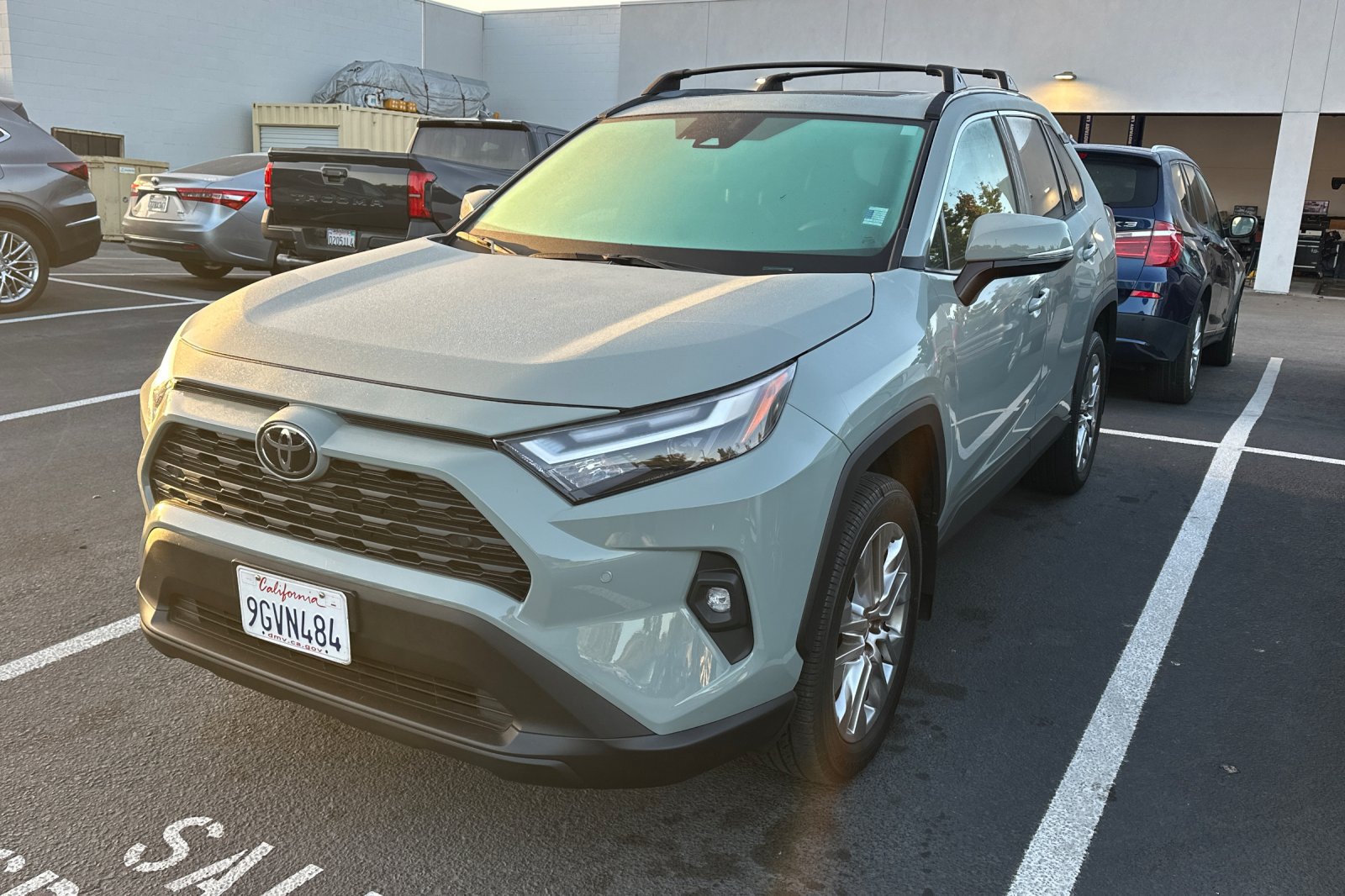 Used 2023 Toyota RAV4 XLE Premium AWD/4WD image 1
