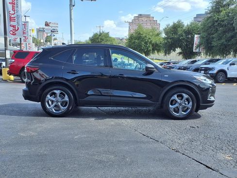 Used 2025 Ford Escape ST-Line FWD image 5