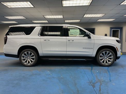 New 2026 Chevrolet Suburban Premier w/ Sun And Tow Package image 2