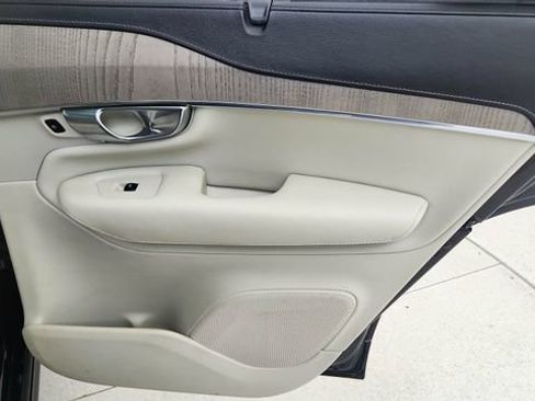 Used 2021 Volvo XC90 T6 Inscription w/ Climate Package image 29