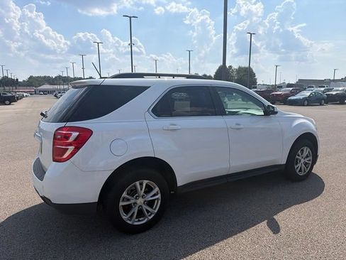 Used 2017 Chevrolet Equinox LT w/ Convenience Package FWD image 10