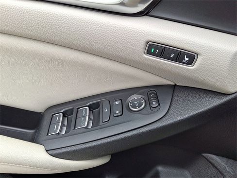 Used 2019 Honda Accord EX-L image 23