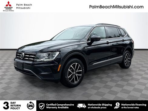 Used 2021 Volkswagen Tiguan SE w/ Panoramic Sunroof Package image 1