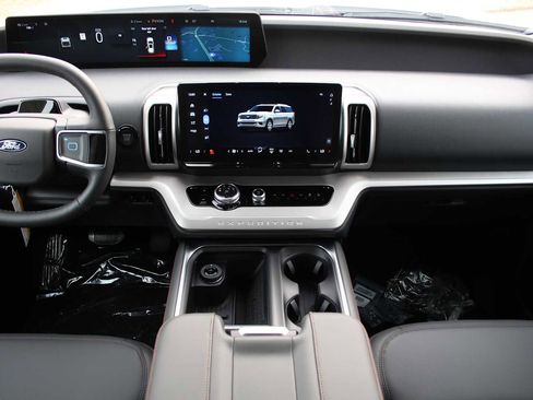 New 2025 Ford Expedition Max Active image 31