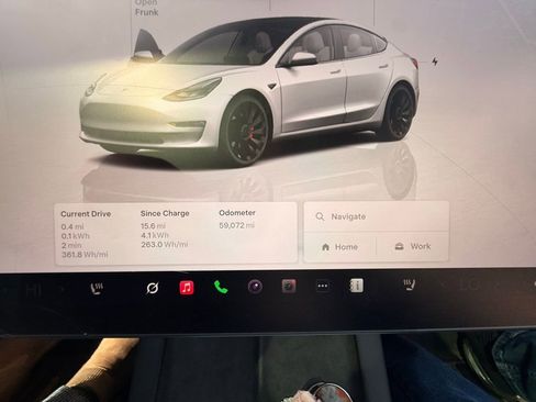 Used 2023 Tesla Model 3 Performance image 13