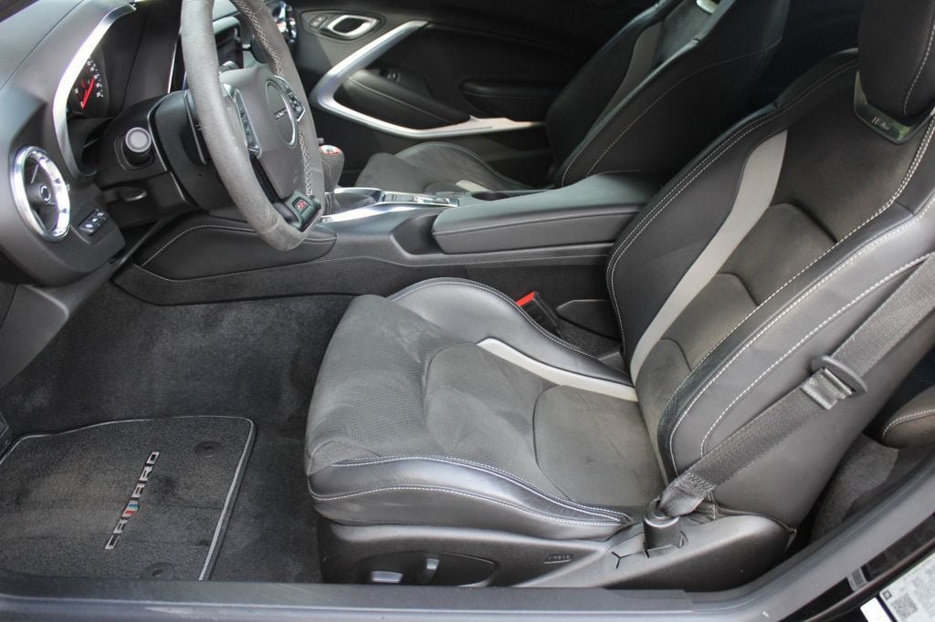 Used 2019 Chevrolet Camaro SS RWD image 18