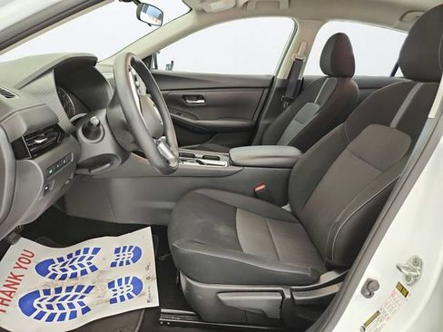 Used 2025 Nissan Sentra SV FWD image 11