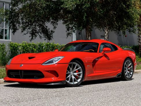 Used 2014 SRT Viper GTS w/ GTS Laguna Interior Package RWD image 32