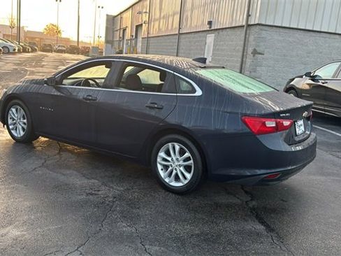 Used 2018 Chevrolet Malibu LT image 9