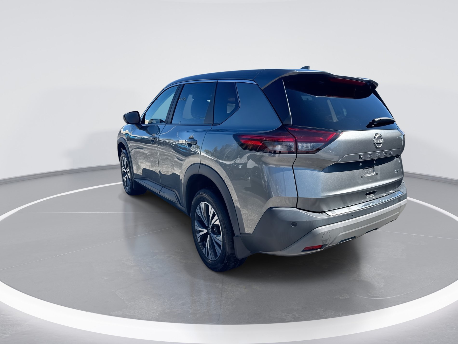 Certified 2023 Nissan Rogue SV FWD image 6