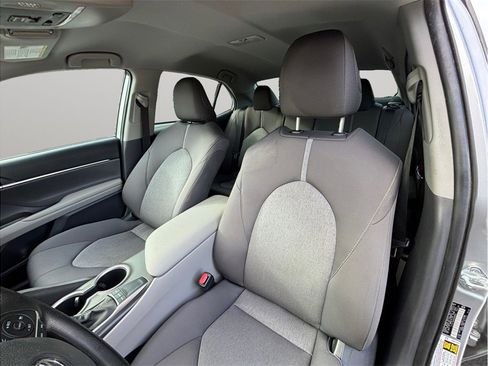 Used 2022 Toyota Camry LE image 15