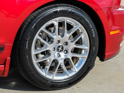 Used 2013 Ford Mustang Premium image 49
