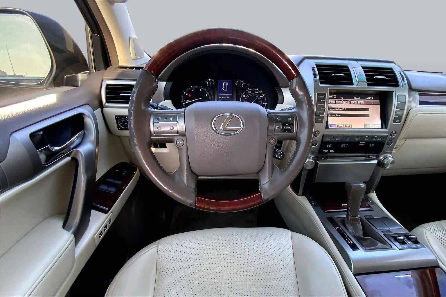 Used 2011 Lexus GX 460 w/ Comfort Plus Pkg AWD/4WD image 5