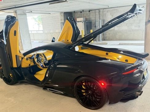 Used 2022 McLaren GT image 7