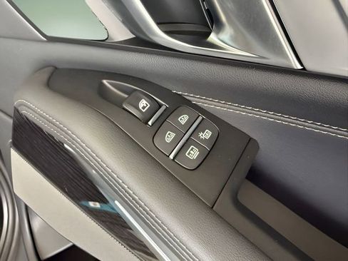 Used 2026 BMW X7 xDrive40i w/ M Sport Package image 29