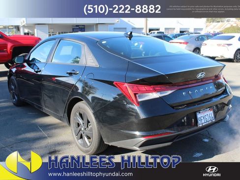 Used 2023 Hyundai Elantra Blue image 9