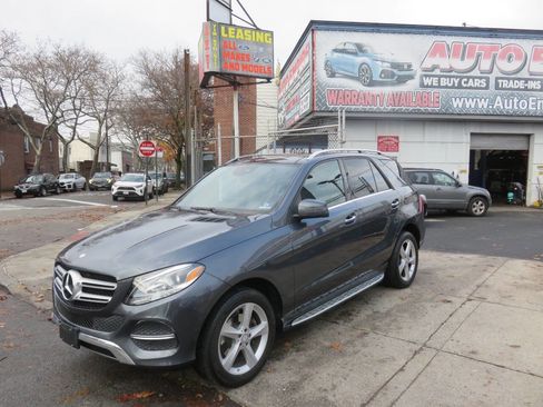 Used 2016 Mercedes-Benz GLE 350 4MATIC image 2