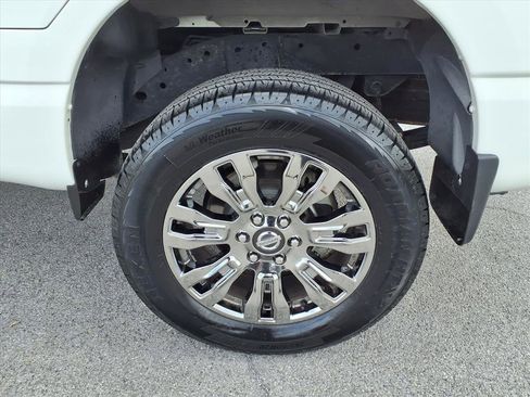 Certified 2022 Nissan Titan S image 4