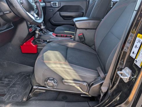 Used 2018 Jeep Wrangler Unlimited Rubicon w/ LED Lighting Group image 13