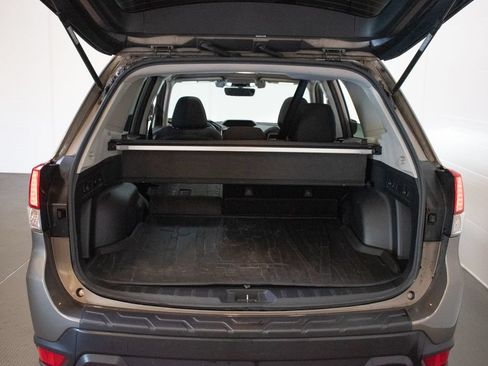 Used 2020 Subaru Forester Premium AWD/4WD image 24