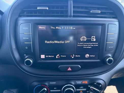 Used 2024 Kia Soul LX w/ Option Group 015 FWD image 18