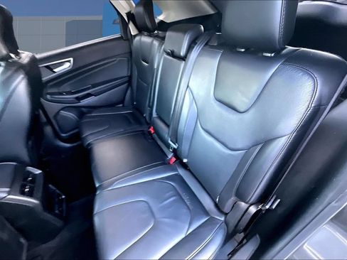 Used 2019 Ford Edge Titanium AWD/4WD image 22