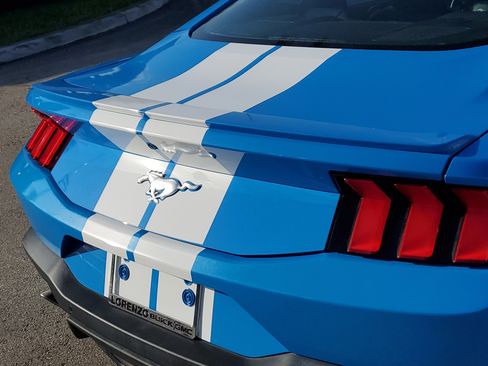 Used 2024 Ford Mustang Premium image 7