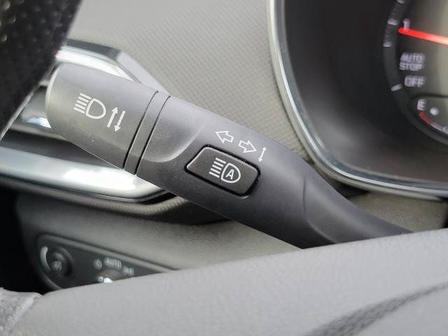 Used 2023 Chevrolet TrailBlazer LT FWD image 16