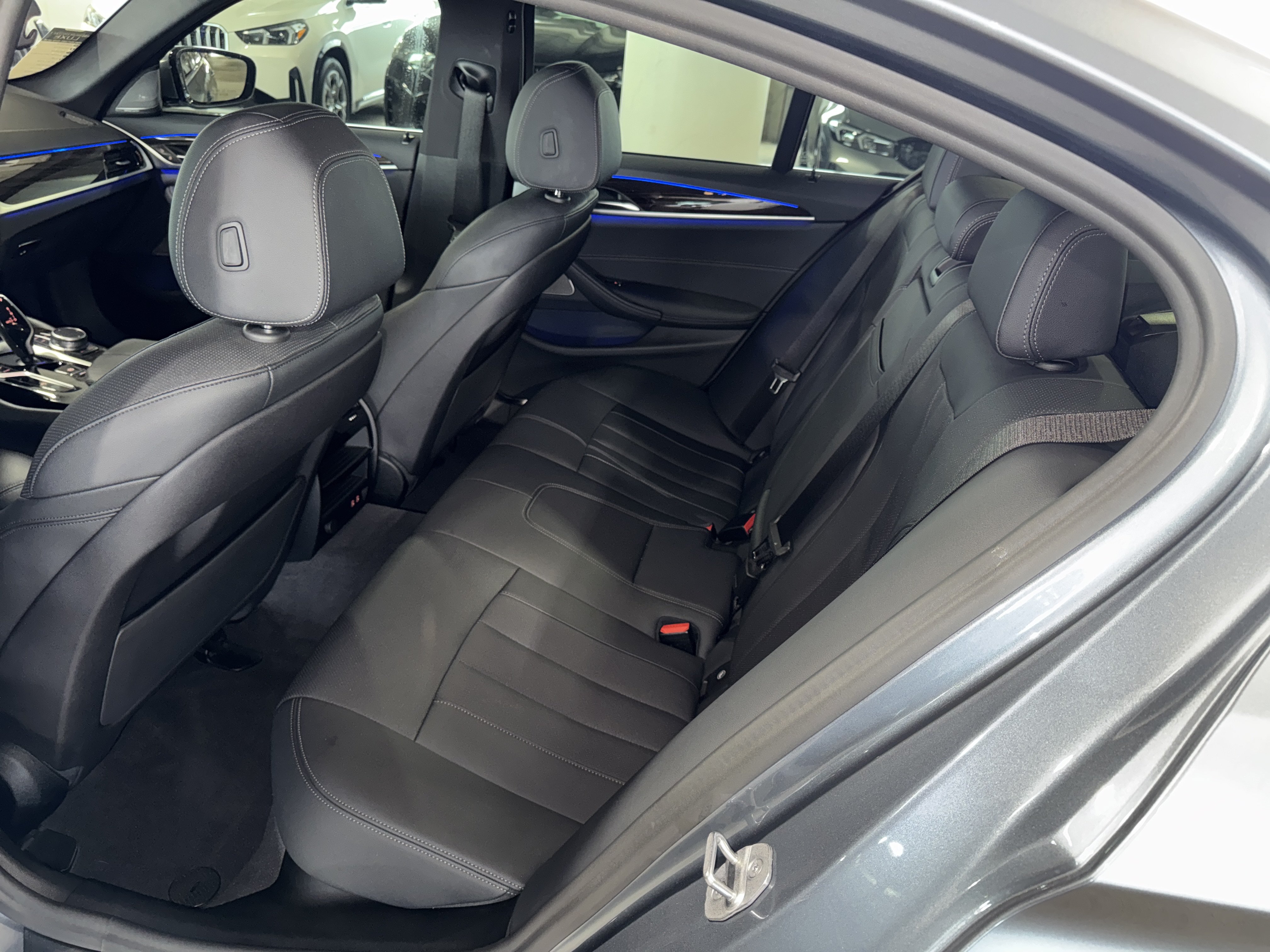 Used 2022 BMW 530i w/ Premium Package RWD image 15