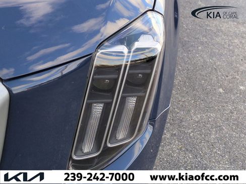 Certified 2023 Kia Telluride EX image 9