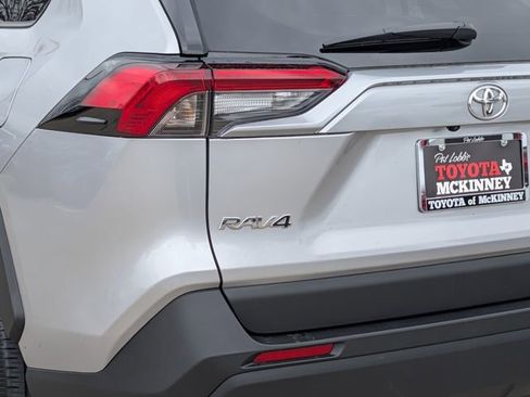 Used 2025 Toyota RAV4 XLE image 8