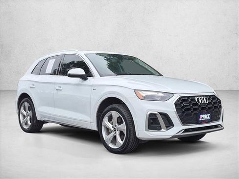 Used 2023 Audi Q5 2.0T Premium Plus w/ Premium Plus Package AWD/4WD image 3