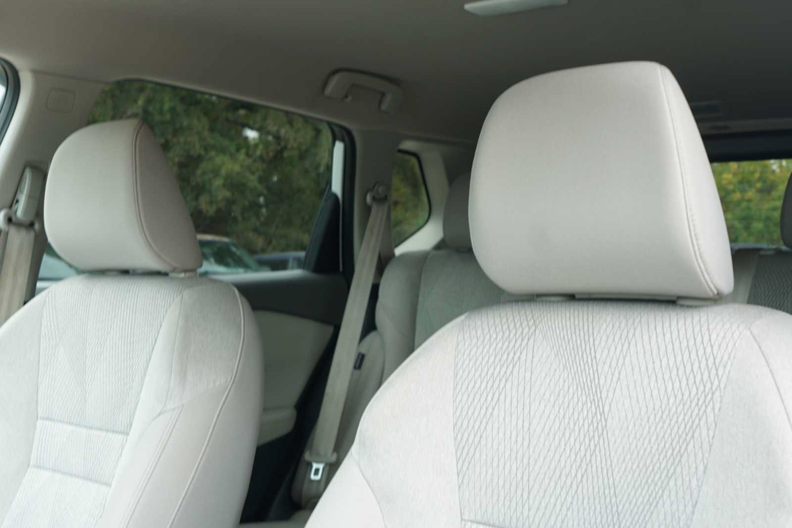 Used 2025 Nissan Rogue SV FWD image 9
