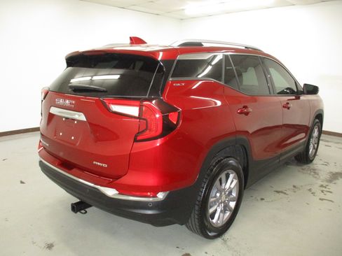 Used 2022 GMC Terrain SLT AWD/4WD image 7