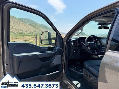 New 2026 Ford F350 Lariat w/ Tremor Off-Road Package AWD/4WD image 13