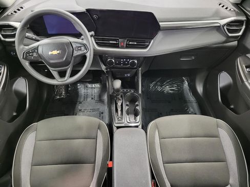 Used 2025 Chevrolet TrailBlazer LT image 6
