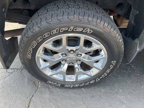 Used 2014 GMC Sierra 1500 SLT w/ SLT Crew Cab Value Package image 20