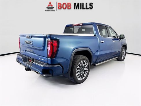 Used 2024 GMC Sierra 1500 Denali Ultimate image 7