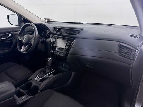 Used 2019 Nissan Rogue SV AWD/4WD image 24