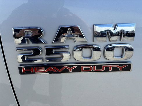 Used 2018 RAM 2500 Tradesman w/ Chrome Appearance Group AWD/4WD image 10
