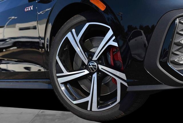 New 2026 Volkswagen GTI SE FWD image 3