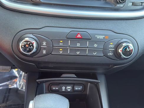 Used 2020 Kia Sorento LX AWD/4WD image 35